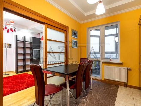 квартира за адресою Дегтярівська вул., 25а к1