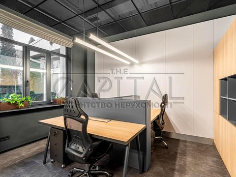 комерційна за адресою Вадима Гетьмана вул., 1