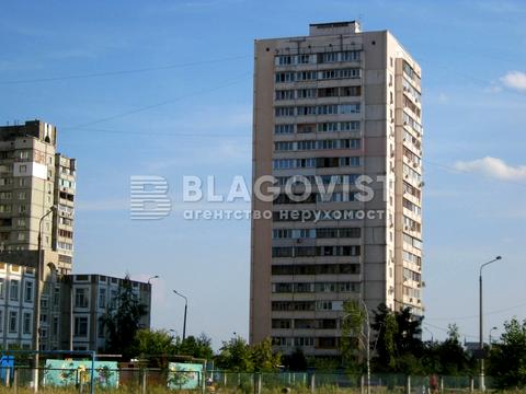 квартира за адресою Лариси Руденко вул., 10-В