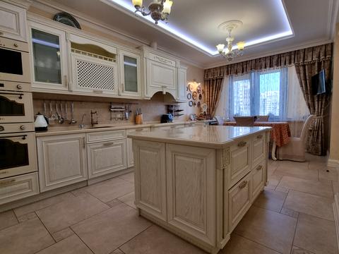 квартира за адресою Дніпровська набережна вул., 14-А