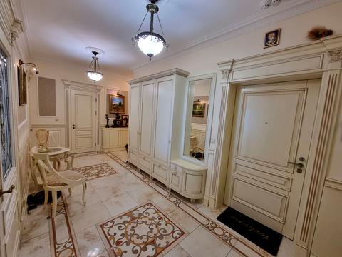 квартира за адресою Дніпровська набережна вул., 14-А