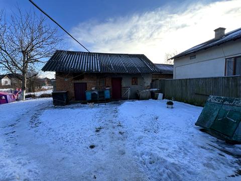 будинок за адресою центральна, 12