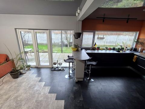 будинок за адресою Привітна, 5