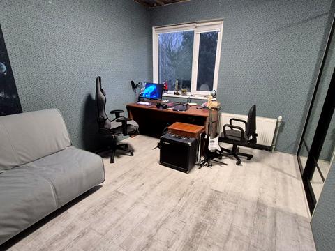 будинок за адресою Привітна, 5