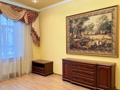 квартира за адресою Пекарська вул., 8