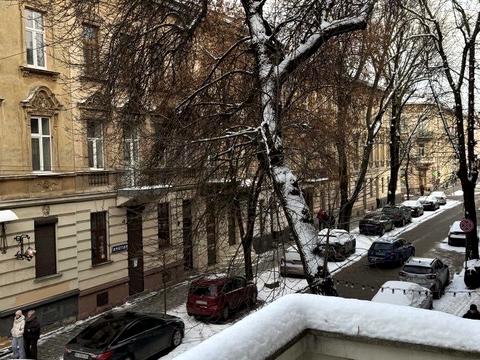 квартира за адресою Пекарська вул., 8