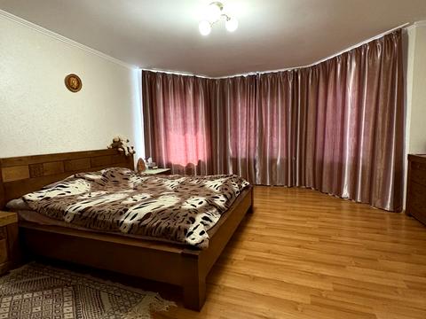 будинок за адресою Новаторів вул.