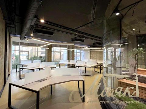 комерційна за адресою Євгена Коновальця вул. (Щорса), 36