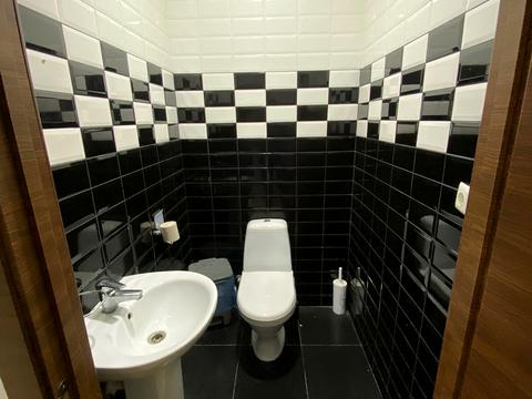 комерційна за адресою Мечникова вул., 109-Б