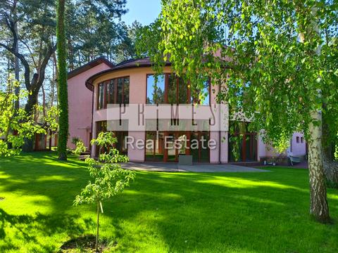 будинок за адресою Космонавтів вул., 7