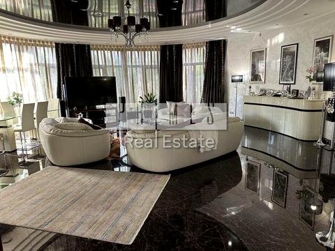 будинок за адресою Космонавтів вул., 7