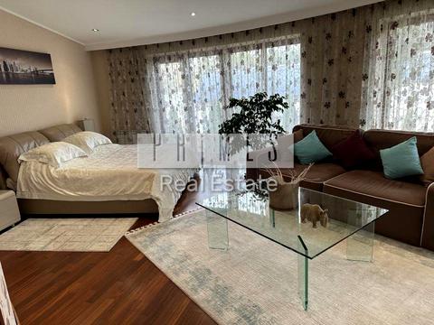 будинок за адресою Космонавтів вул., 7