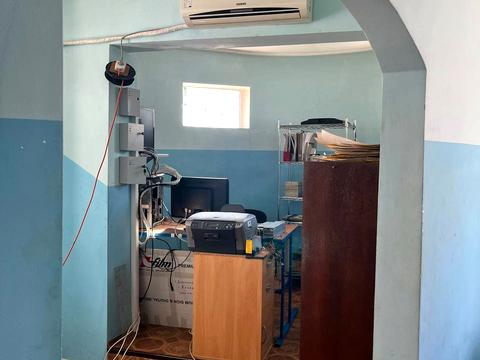 комерційна за адресою Янтарна вул., 64