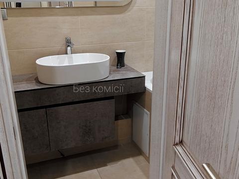 квартира за адресою Набережно-Рибальська дорога вул., 3