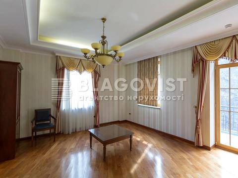 комерційна за адресою Андріївський узвіз, 7-А