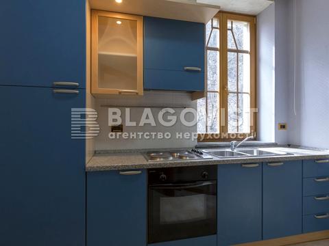 комерційна за адресою Андріївський узвіз, 7-А