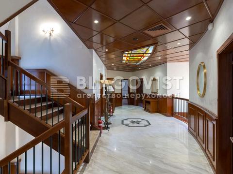 комерційна за адресою Андріївський узвіз, 7-А