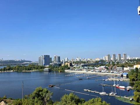 квартира за адресою Київ, Трускавецька вул., 10-Д