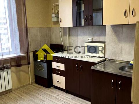 квартира за адресою Володимира Івасюка вул. (Головка), 8