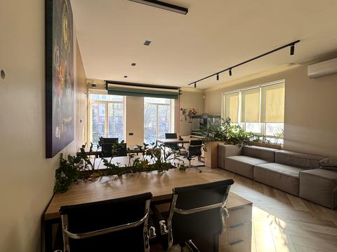 комерційна за адресою Вовчинецька вул., 169