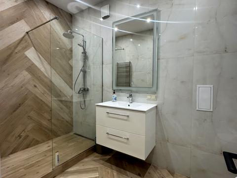 комерційна за адресою Вовчинецька вул., 169