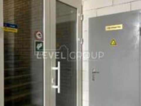 комерційна за адресою Пирогівський Шлях вул. (Червонопрапорна), 154