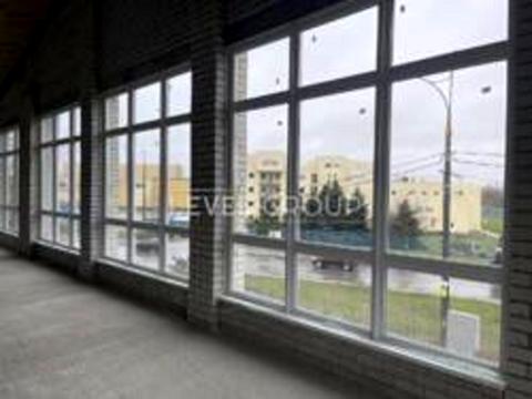 комерційна за адресою Пирогівський Шлях вул. (Червонопрапорна), 154