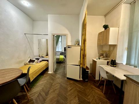 квартира за адресою Івана Франка вул., 13