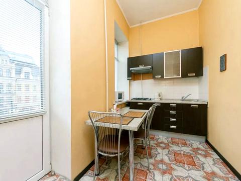 квартира за адресою Басейна вул., 3