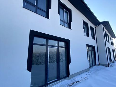 будинок за адресою Червоної калини, 1