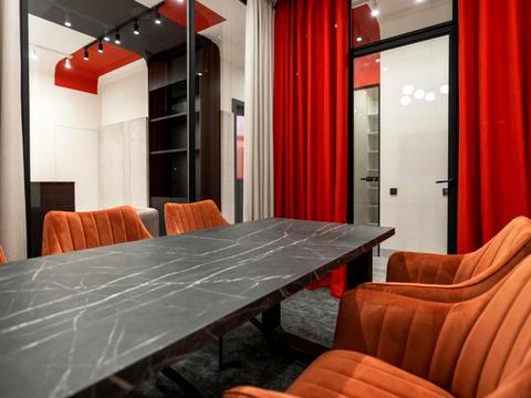 комерційна за адресою Антоновича вул. (Горького), 9