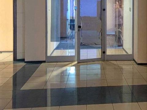 комерційна за адресою Старокозацька вул. (Комсомольська), 40