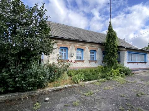 будинок за адресою смт. Рокитне, Зінича, 1