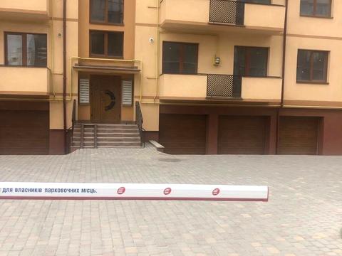 паркомісце за адресою Ужгород, Олександра Хіри вул., 19