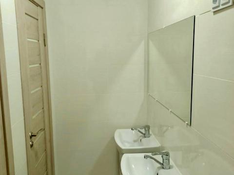 комерційна за адресою Степана Бандери вул. (Шмідта), 15