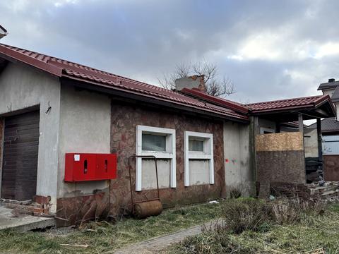 будинок за адресою Молодіжна, 1