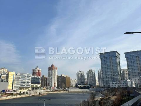 квартира за адресою Трускавецька вул., 10-Д