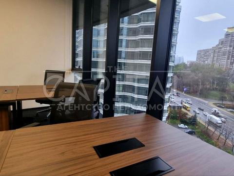 комерційна за адресою Київ, Болсуновська вул. (Сергія Струтинського), 4