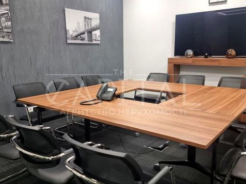 комерційна за адресою Київ, Болсуновська вул. (Сергія Струтинського), 4