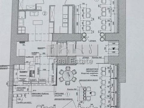 комерційна за адресою Петра Сагайдачного вул., 37