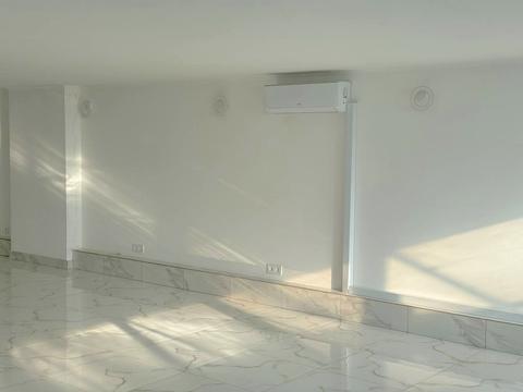 комерційна за адресою Глибочицька вул., 73