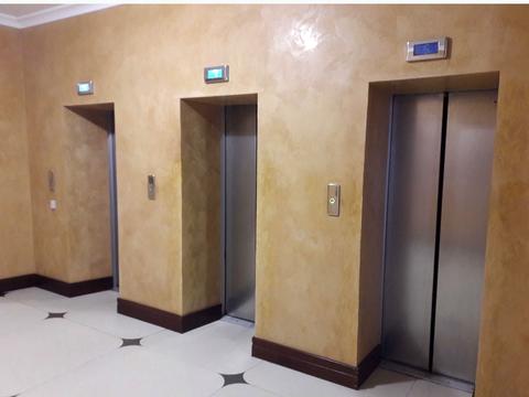 комерційна за адресою Хрещатик вул. (Kreschatic), 7/11