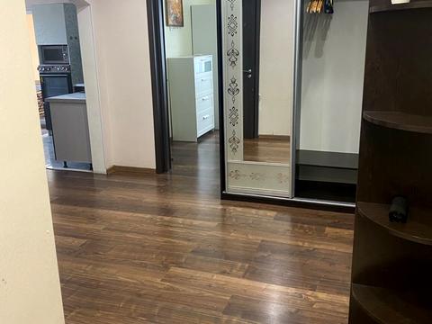 квартира за адресою Миколи Лаврухіна вул., 8
