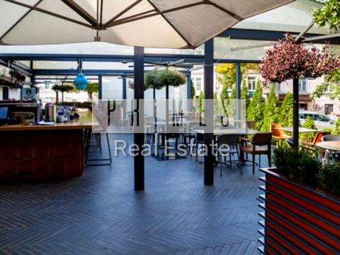 комерційна за адресою Петра Сагайдачного вул., 27Б