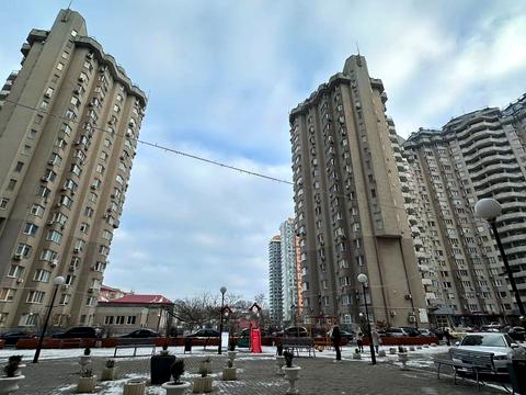 квартира за адресою Одеса, Середньофонтанська вул., 19б