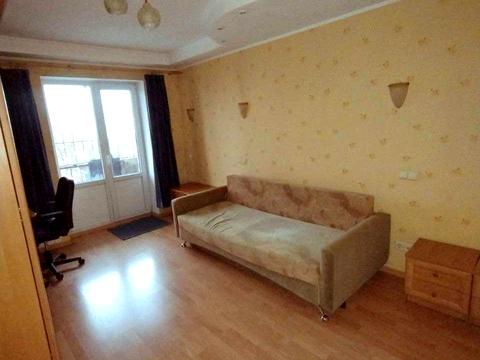 квартира за адресою Зодчих вул., 28