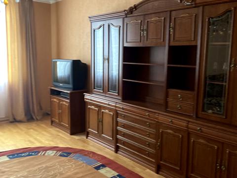 квартира за адресою Київ, Раїси Окіпної вул., 8