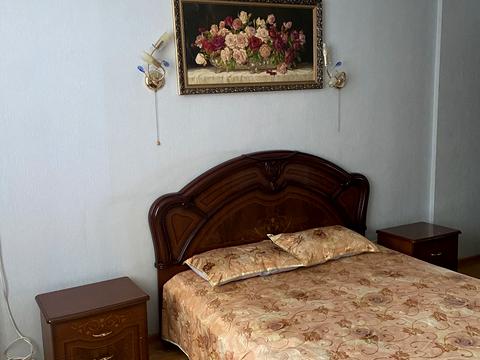 квартира за адресою Київ, Раїси Окіпної вул., 8