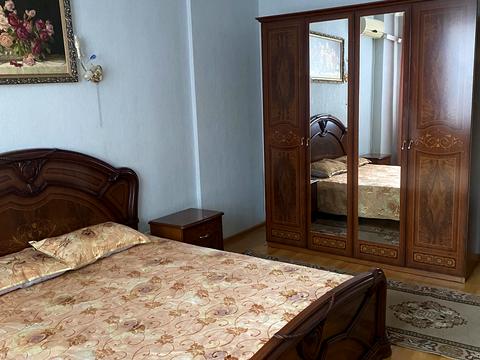 квартира за адресою Київ, Раїси Окіпної вул., 8