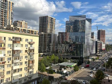 квартира за адресою Велика Васильківська вул. (Червоноармійська), 132